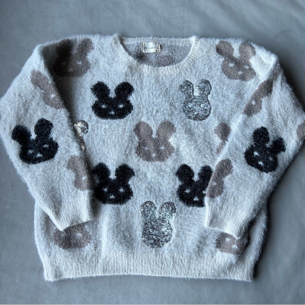 Dreamers ~ Fuzzy Bunny Sweater ~ Women’s Size Medium